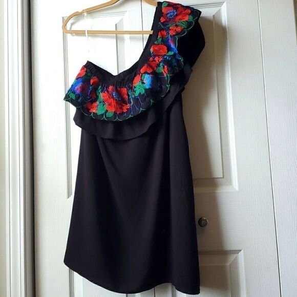 ✨️Umgee womans embroidery one shoulder dress, medium, NWT - Picture 1 of 6